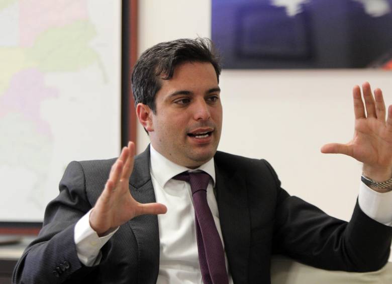 Simón Gaviria afirmó que la información desactualizada refleja una gran injusticia social. FOTO COLPRENSA