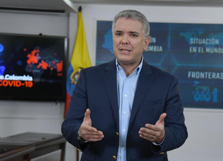 El presidente Iván Duque anunció varias medidas en salud, transporte, educación, industria y comercio que se llevarán a cabo durante los 14 días en los que se extenderá la cuarentena en Colombia. FOTO Colprensa