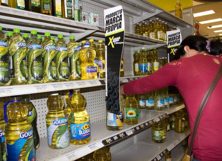 Mientras el gasto de los hogares creció durante 2019, la confianza de los consumidores se mantuvo en terreno negativo. FOTO COLPRENSA