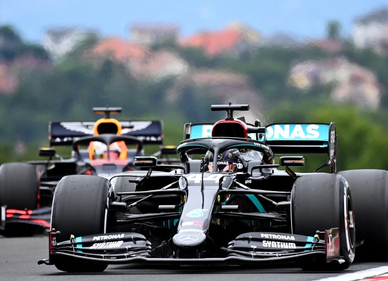 El británico Lewis Hamilton (Mercedes) realizó el mejor tiempo de la primera sesión de ensayos libres del Gran Premio de Hungría, tercera manga del Mundial de Fórmula 1, este viernes en el Hungaroring (4,381 km) de Budapest. Foto: AFP