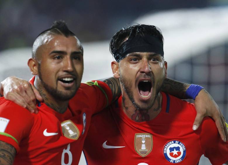 Vidal y Pinilla, figuras de Chile. 4 goles entre ambos. Foto reuters