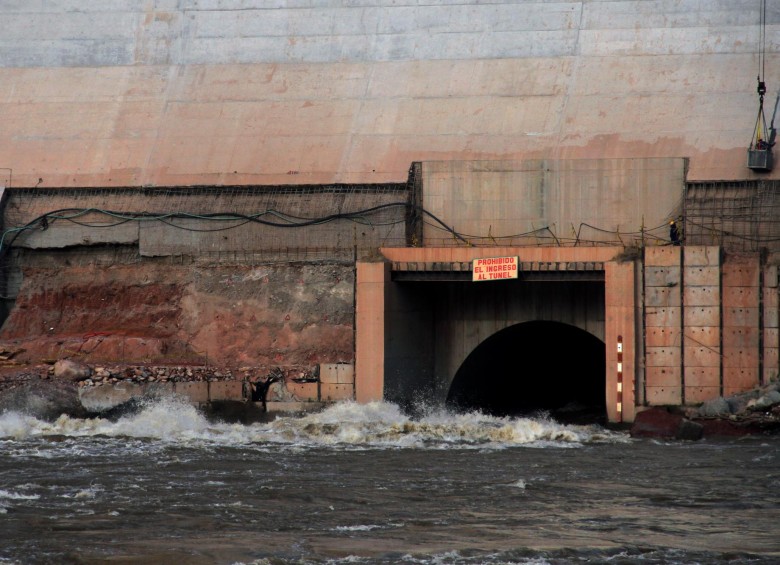 La hidroeléctrica El Quimbo comenzó a construirse en 2008 y entró en operaciones a mediados de 2015, gracias a un decreto expedido por el Gobierno Nacional. FOTO colprensa 