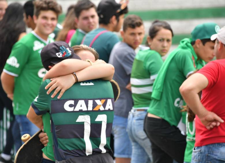Los habitantes de Chapecó están sumidos en un luto colectivo por la tragedia que golpeó a su equipo de fútbol. FOTO AFP