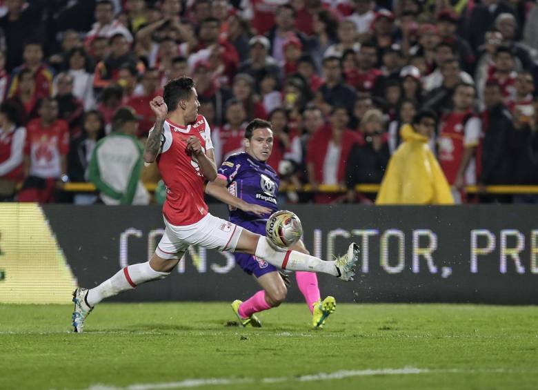 El Medellín enfrentó a Santa Fe en el estadio El Campín en los cuartos de final de la Liga Águila. FOTO Colprensa