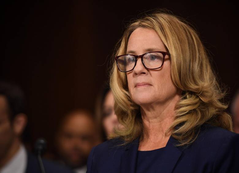 Christine Blasey, presunta víctima de abuso sexual, durante sus declaraciones ante el senado de Estados Unidos. FOTO afp