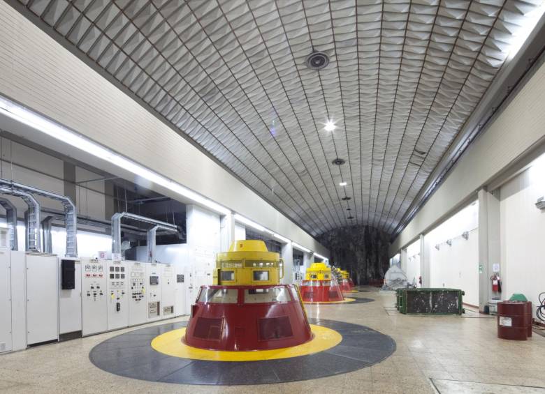 El presidente Juan Manuel Santos anunció que el próximo primero de mayo se pondrán en marcha las primeras plantas generación de energía en la Hidroeléctrica de Guatapé. CORTESÍA EPM