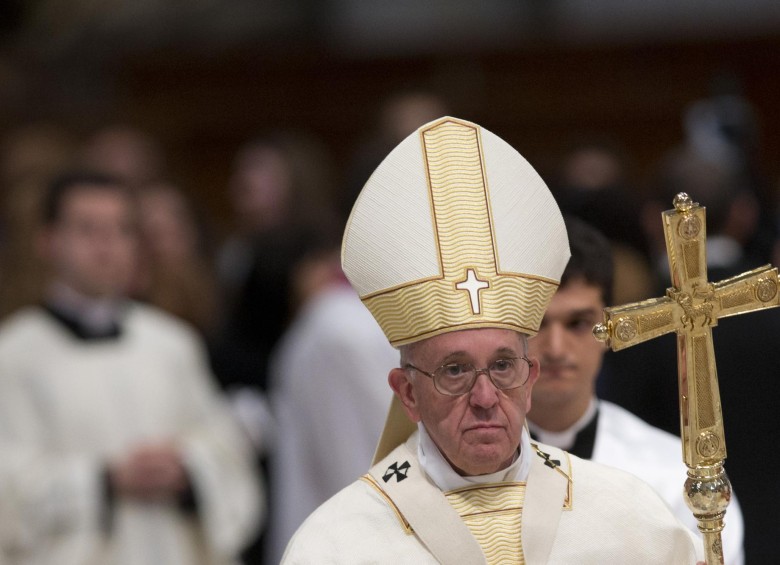 El papa Francisco tuvo este domingo unas palabras para las víctimas del “violento terremoto que ha golpeado Ecuador” e invocó “la ayuda de Dios”. FOTO AP
