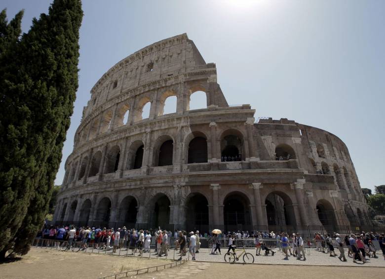 Se estima que el Coliseo recibe unos cinco millones de turistas al año. FOTO ap