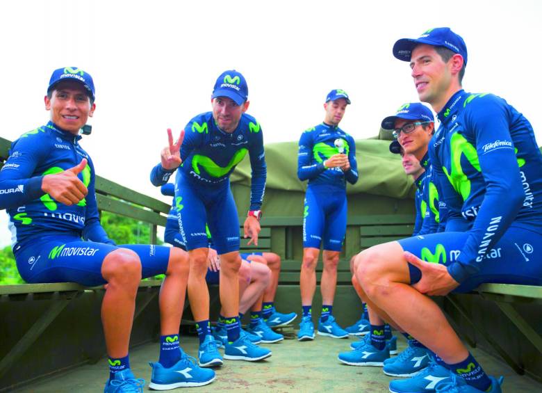 Quintana (izquierda) cuenta con todo el respaldo del equipo Movistar para intentar ganar el Tour. Ya fue segundo dos veces, ahora llegó por el desquite. Ayer tuvo un buen comienzo. FOTO AP
