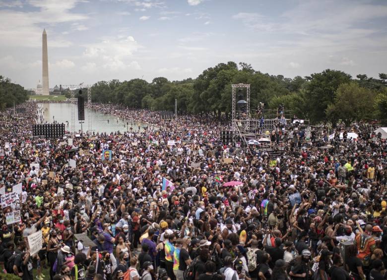 Las manifestaciones se concentraron en el monumento a George Washington. FOTO AFP