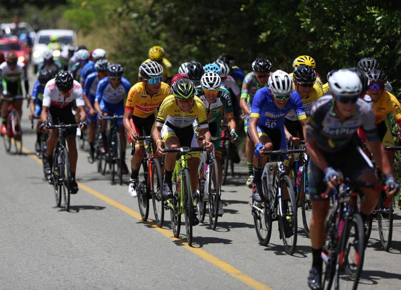 Actividad de la Primera etapa del Clásico RCN 2019 que se cumplió entre Santa Fe de Antioquía y Sopetrán. FOTO COLPRENSA