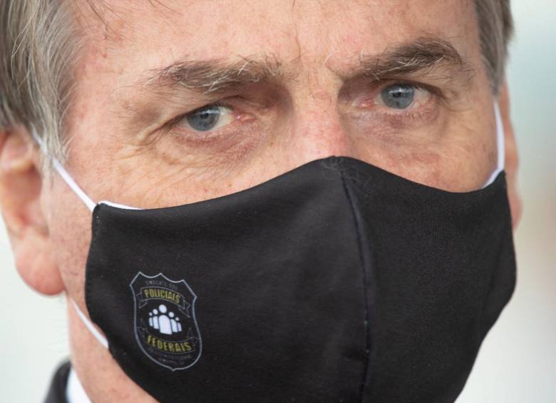 La fe ciega del jefe de Estado en el fármaco le llevó a ordenar al Laboratorio Químico Farmacéutico del Ejército que encendiera todos sus motores y aumentara su producción. FOTO EFE