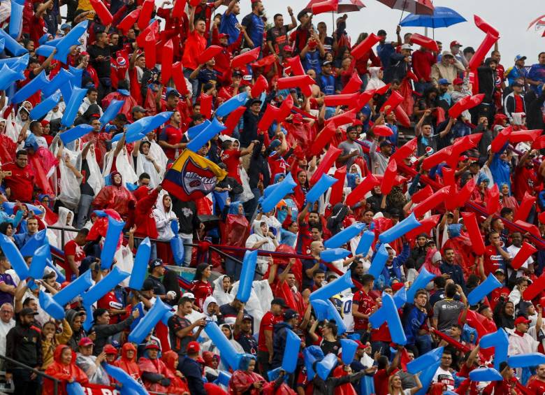 Hinchas del Deportivo Independiente Medellín. FOTO Juan Antonio Sánchez