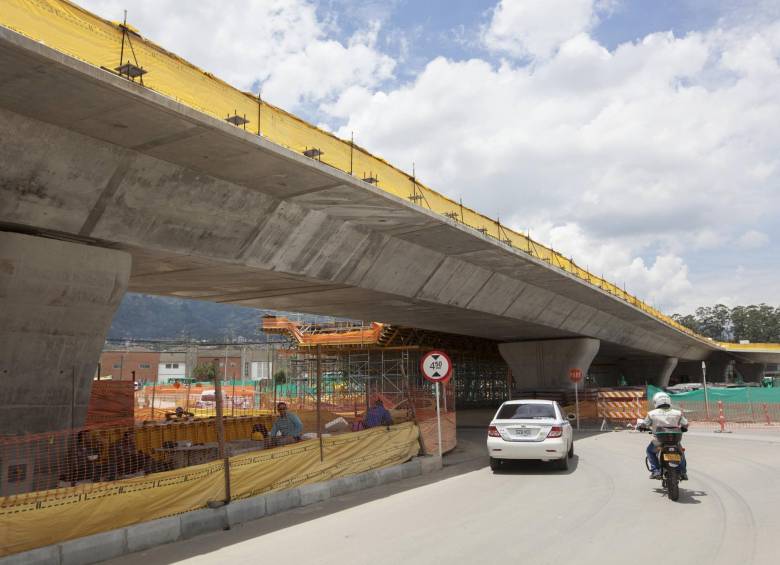 El intercambio de la calle 77 pretende ayudar a la eficiencia en la movilidad vehicular del sur del Área Metropolitana del Valle del Aburrá. FOTO Archivo Edwin Gonzalo Bustamante Restrepo