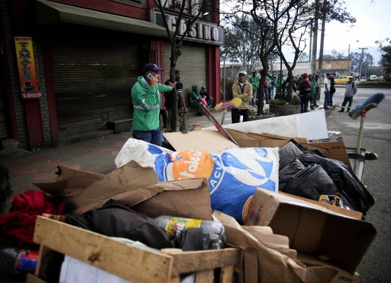 La Alcaldía le pidió a la ciudadanía bogotana paciencia por las dificultades generadas, al tiempo que anunció operadores extras. Foto Colprensa