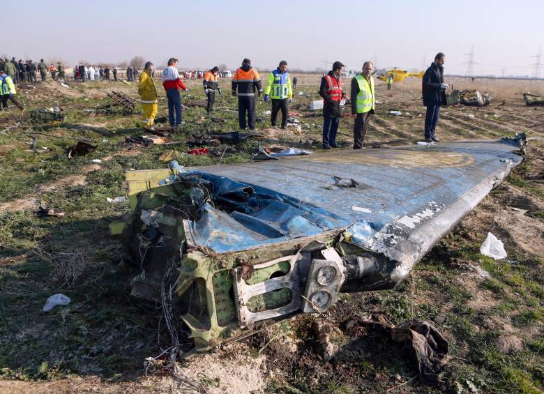 Restos del avión accidentado el pasado miércoles. FOTO: AFP