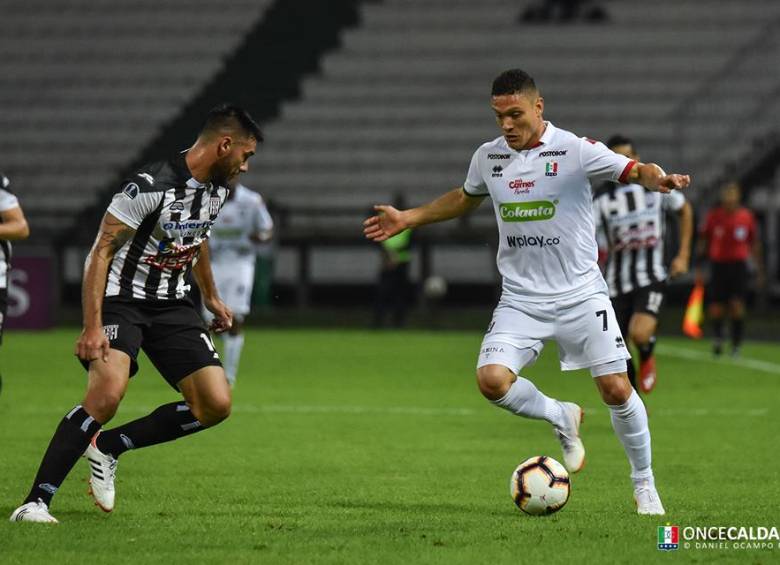 Javier Reina (7) logró tres títulos en Brasil con Mineiro, Baiano y Cearense. En 2019 jugó 31 partidos con Caldas. FOTO cortesía OC