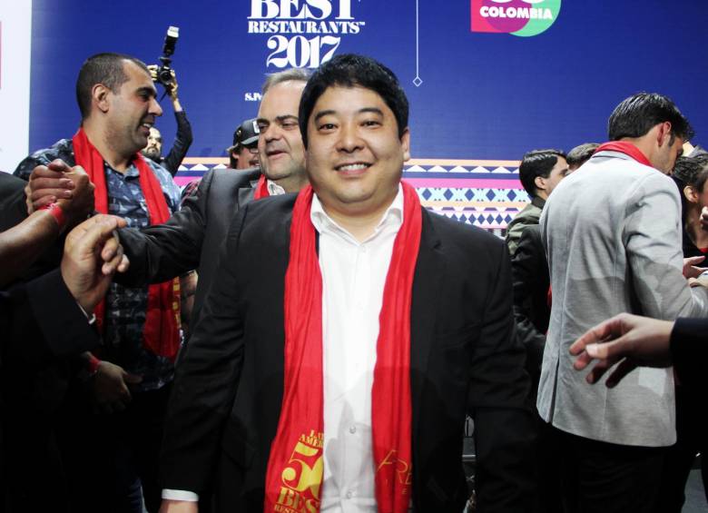 Mitsuharu Tsumura feliz por ser el número uno de Latinoamerica con su restaurante Maido. FOTO Colprensa