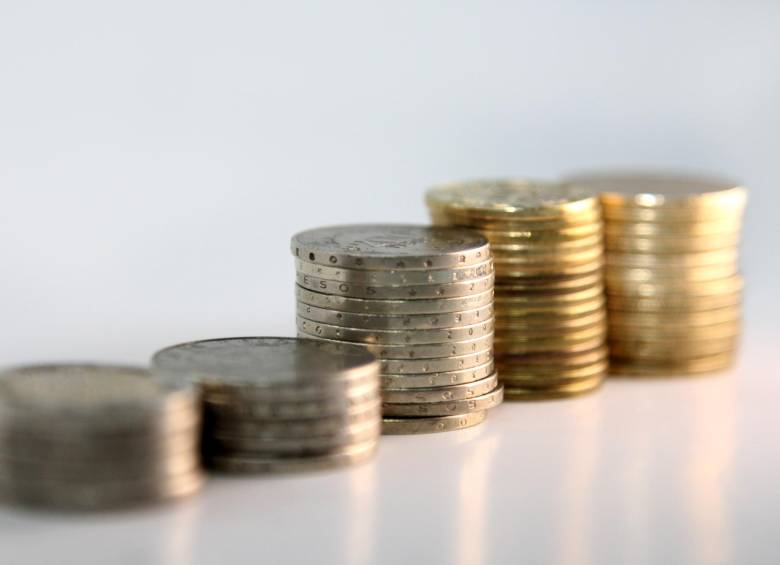 El porcentaje de quienes opinan que la situación económica es muy buena se ubicó en diciembre en 14 %. FOTO colprensa