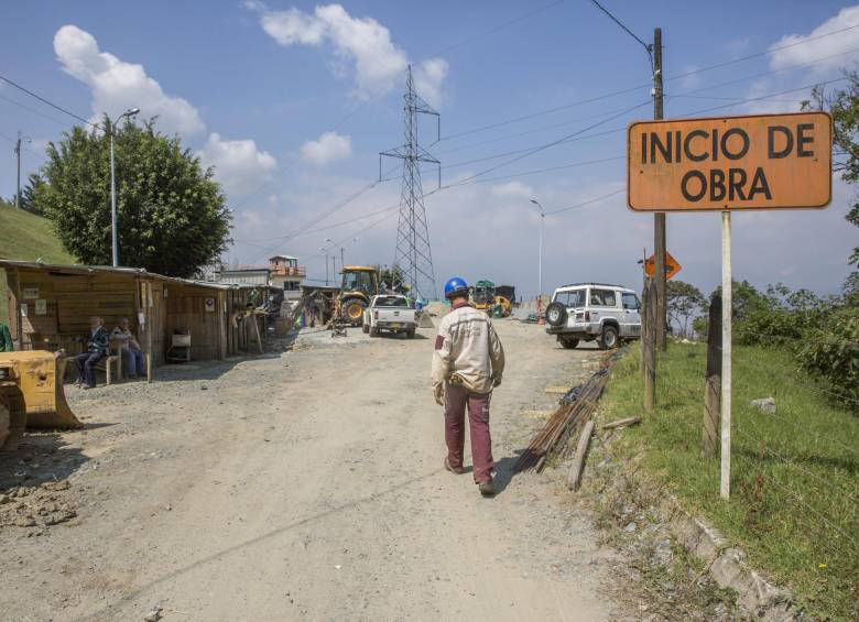 El decreto busca mejorar los procesos de contratación para obras de infraestructura de transporte. FOTO Edwin Bustamante