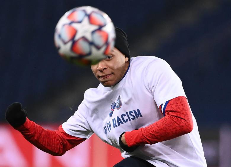 El francés Kylian Mbappe superó récord que portaba Lionel Messi y hace historia con el PSG en la Liga de Campeones. FOTO AFP