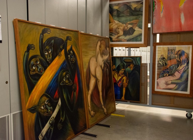 El Museo alberga la mayor colección de Débora Arango, polémica desde los años 40 del siglo pasado por sus alusiones a la política, la religión y los derechos de la mujer. 