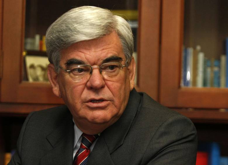 El expresidente de la Corte Constitucional Nilson Pinilla pidió la renuncia inmediata de Jorge Pretelt. FOTO COLPRENSA