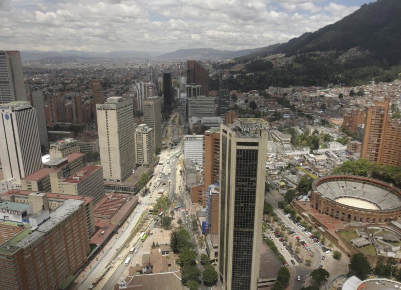 Una investigación realizada por la Universidad Central, evidencia la presencia de mercurio metálico en el aire de Bogotá. FOTO COLPRENSA