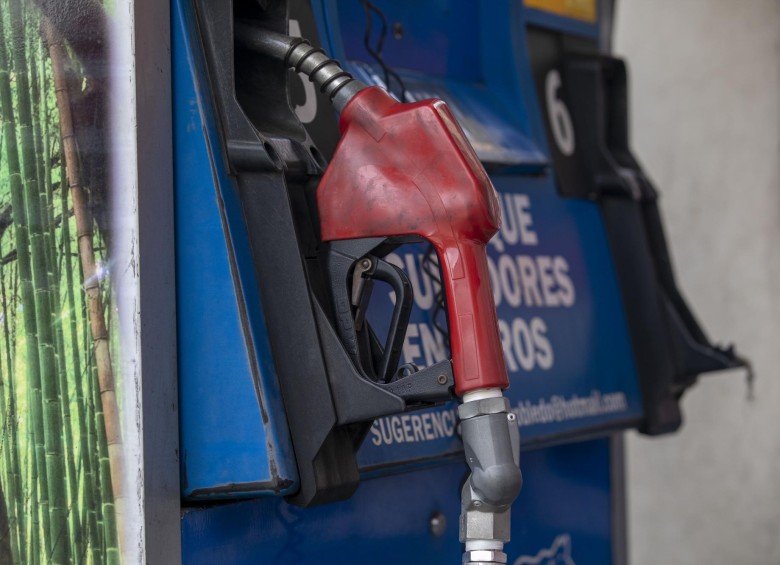 El costo promedio de la gasolina en el país es de 7.972 pesos. FOTO: Edwin Restrepo.