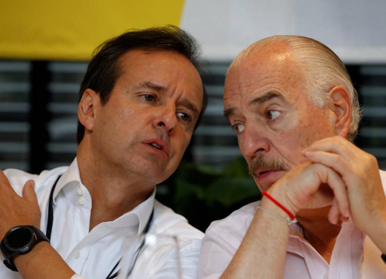 Los expresidentes de Bolivia, Jorge Quiroga, y Andrés Pastrana, de Colombia. FOTO EFE
