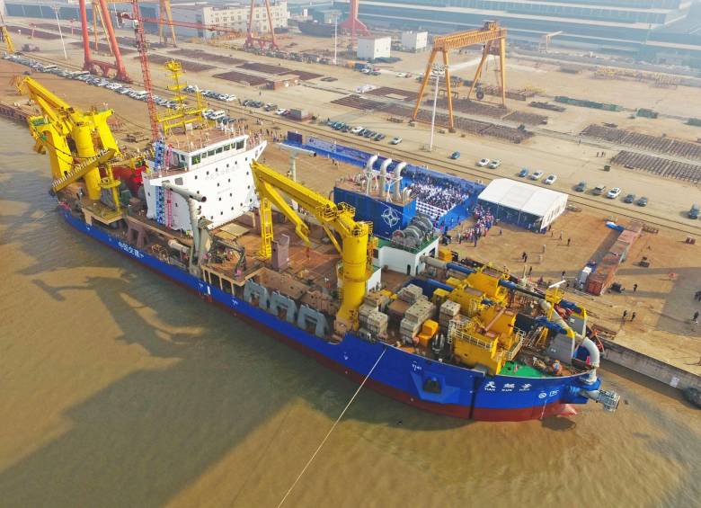 El enorme buque chino para construir islas