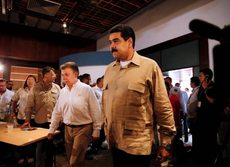El presidente Juan Manuel Santos se reunió en Puerto Ordaz, estado de Bolívar, Venezuela, con su homólogo Nicolás Maduro. Los gabinetes acompañaron la reunión. FOTO reuters