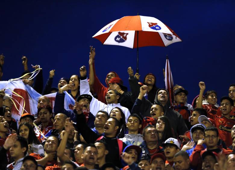 El entusiasmo de la gente fue recompensado con triunfos del DIM, en un escenario que vibró con cada salida del equipo. FOTO JAIME PÉREZ 