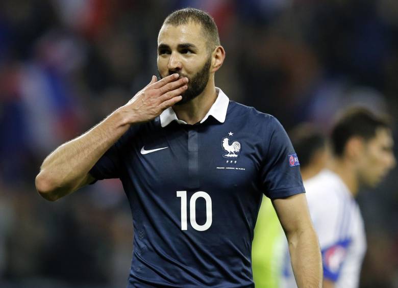 Karim Benzema “se mostró feliz”, como dijo su abogado Sylvain Cormier, al darle la comunicación de los jueces. Foto: AFP