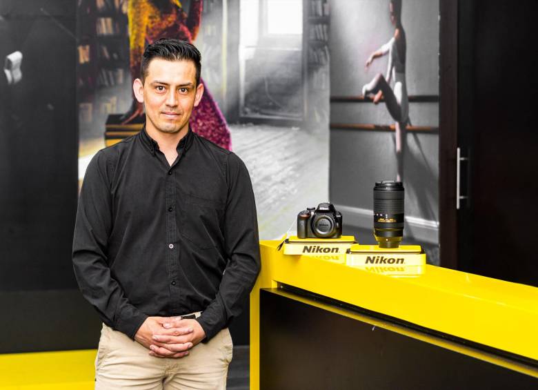 Andrés Rozo, gerente de Nikon, aseguró que en la tienda se otorgará asesoría de conveniencia de compra. FOTO cortesía nikon