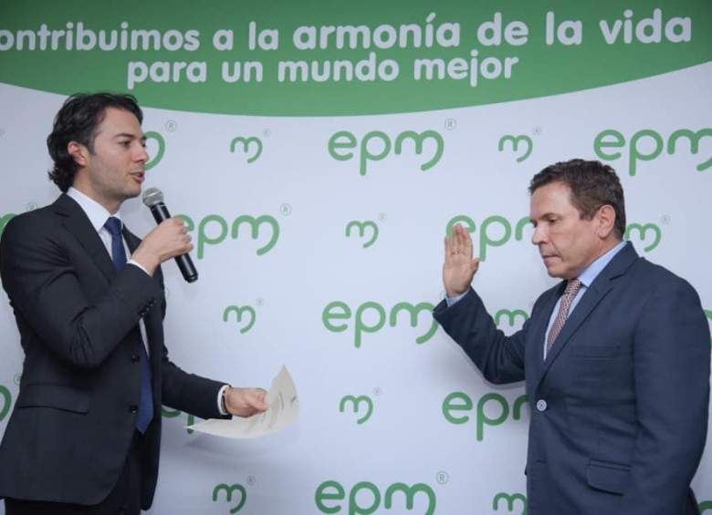 El 2 de enero, Quintero posesionó al abogado antioqueño Álvaro Guillermo Rendón López, como nuevo gerente de EPM. FOTO CORTESÍA