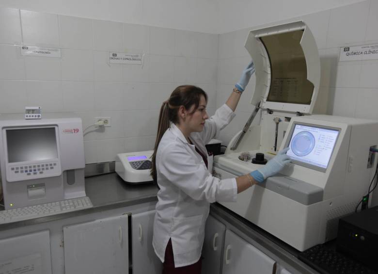 Recientemente la Gobernación de Antioquia aportó equipos para el Hospital San Francisco, de Peque. FOTO manuel saldarriaga