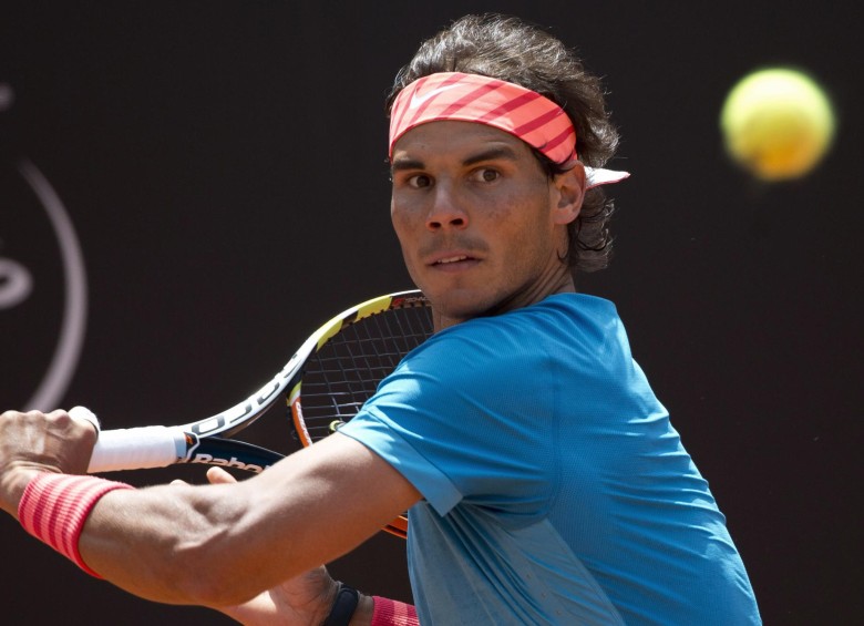 El español Rafael Nadal, séptimo del mundo, avanzó hasta octavos en el torneo de Roma tras vencer al estadounidense John Isner. FOTO AP