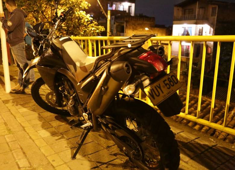 En Manrique incautaron la moto de los fleteros de Los Balsos