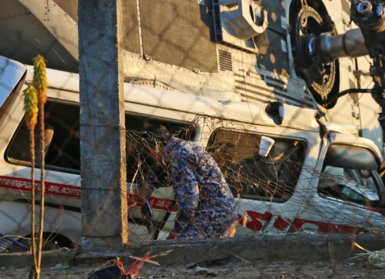 Se salvaron del terremoto en México pero les cayó un helicóptero encima