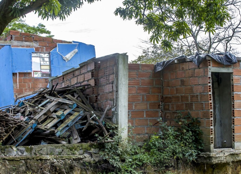 De 158 viviendas que las autoridades pidieron evacuar solo desocuparon 80. FOTO: JUAN ANTONIO SÁNCHEZ