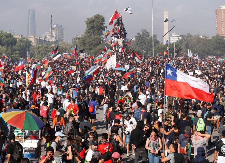 El presidente de Chile, Sebastián Piñera, ahora enfrenta un cambio histórico del país con la posible Constituyente. FOTO EFE