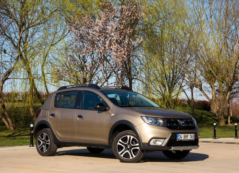 Renault: las estrellas serán los renovados Logan / Sandero, que para 2020 estrenan un motor 1.6 de 118 caballos con la nueva caja automática CVT y cambios en su diseño exterior. El Kwid, modelo de entrada y presentado este año, también tendrá gran atención del público.
