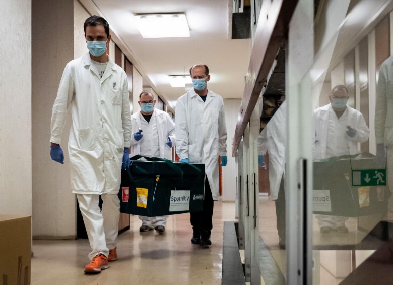 Esta vacuna contra la covid es desarrollada por el centro de investigación Gamaleya de Moscú. FOTO MINISTERIO DE RELACIONES EXTERIORES DE HUNGRÍA / AFP