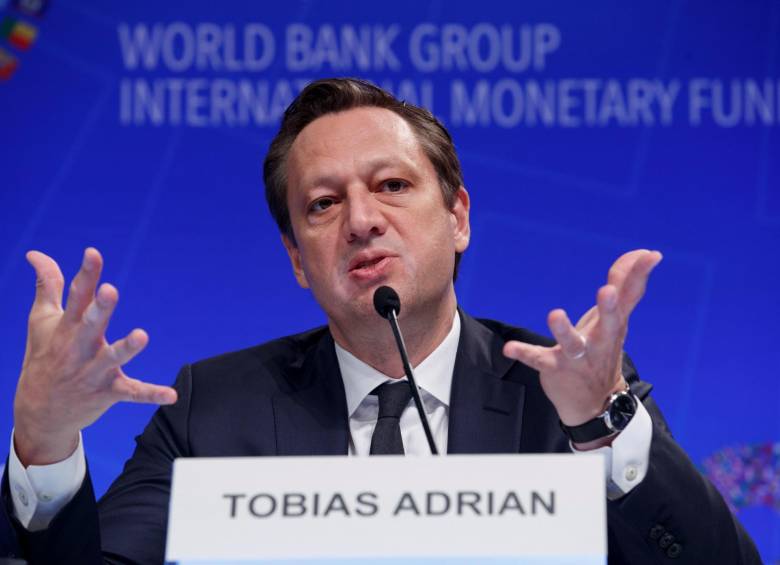 Tobías Adrian, director de Mercados Monetarios y de Capitales del FMI, aseguró que hay que cuidar la deuda de los países y empresas para evitar una crisis. FOTO: EFE