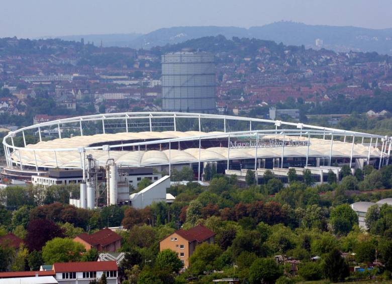 Estadio Mercedes Benz en Stuttgart, donde se prohibió uso del diesel. Foto Mseses