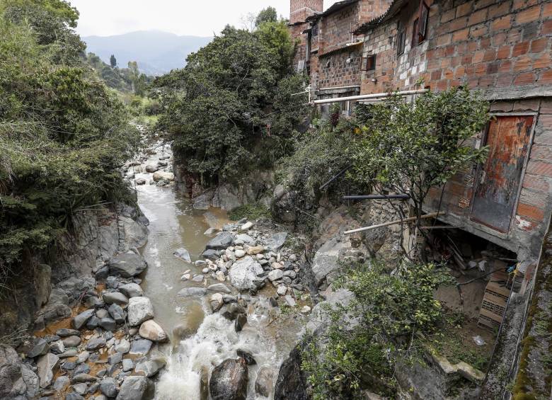 Así se ve La Iguaná en San Cristóbal. Los alcantarillados recogerán aguas residuales para tratarlas en la planta. FOTO Jaime pérez