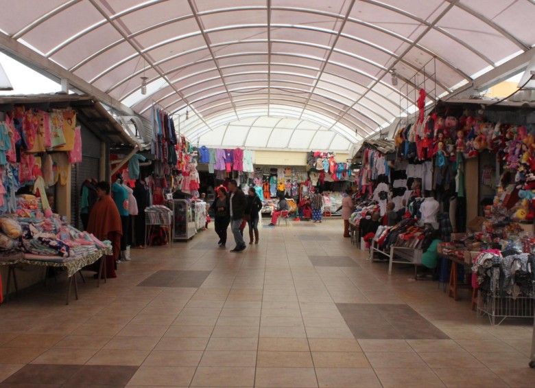Fotografía de Mercado Popular donde el comercio es escaso debido a la actividad del contrabando . FOTO EFE