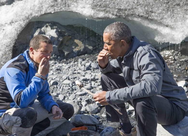 Bear y Obama en Alaska. “Dejamos de lado el ego, somos comunes y corrientes”. FOTO cortesía