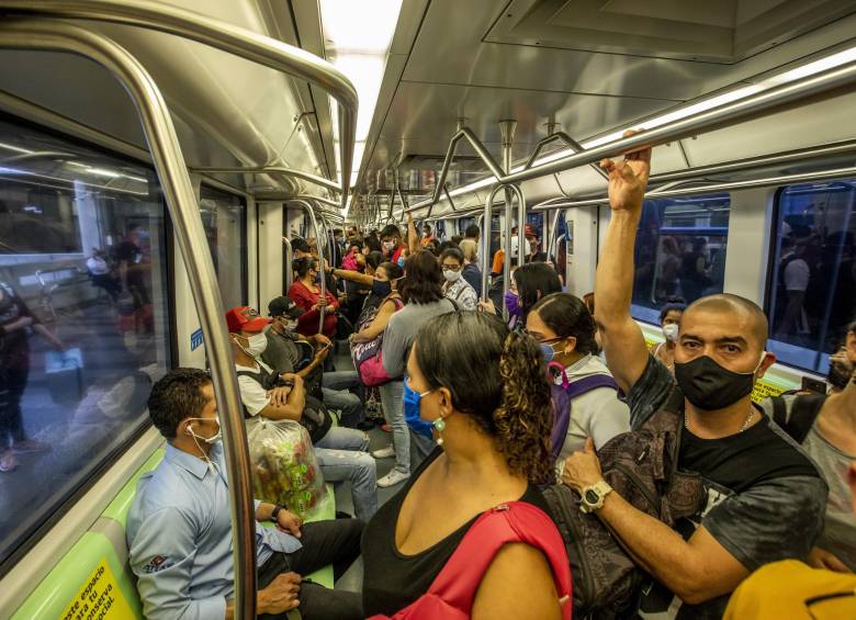 El metro funcionará entre San Antonio y Estadio hasta el final de la jornada. FOTO CARLOS ALBERTO VELÁSQUEZ